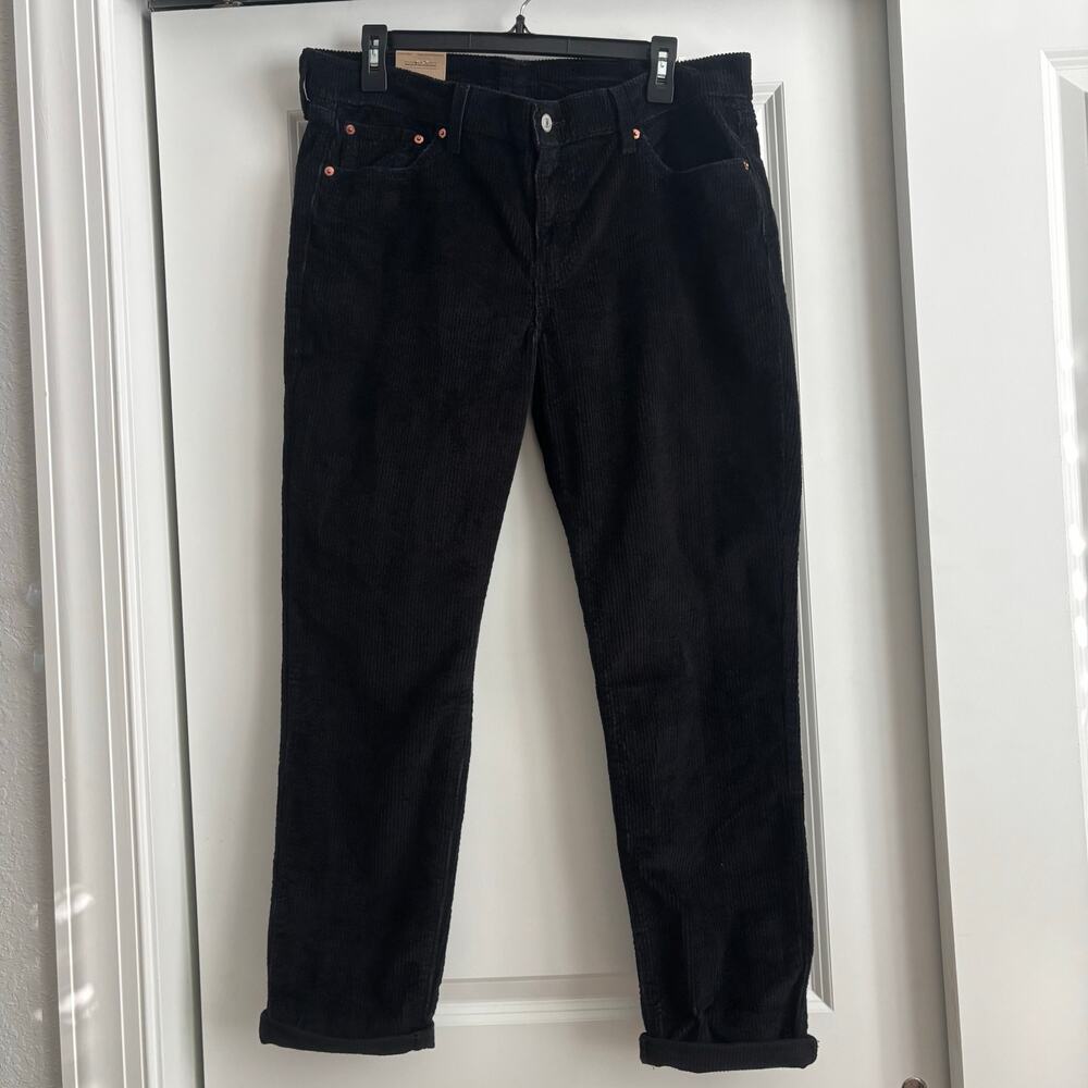 NWT Levi’s Women’s Corduroy Boyfriend Style Relaxed Tapered Leg Pants Sz 32X30